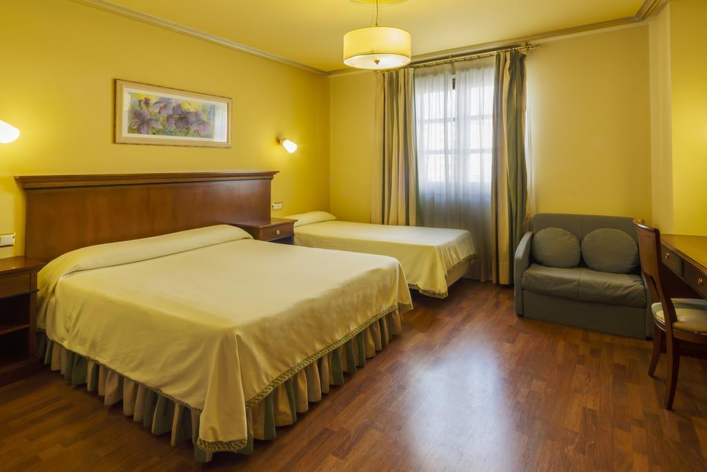 Hotel Azofra Burgo Extérieur photo